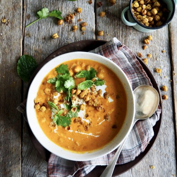 Kikertsuppe med spinat, karri og omega-3